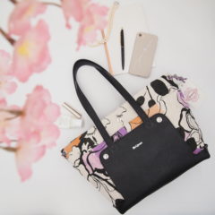 トートバッグ  きれいめ　アラフォー女性におススメ　リネン　ブラックフラワー柄編