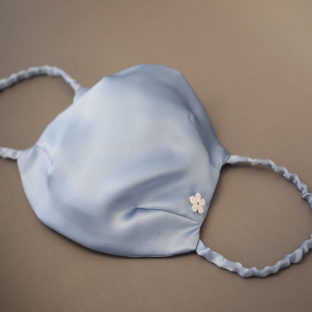 シルク100% なめらかマスク　無地ブルー