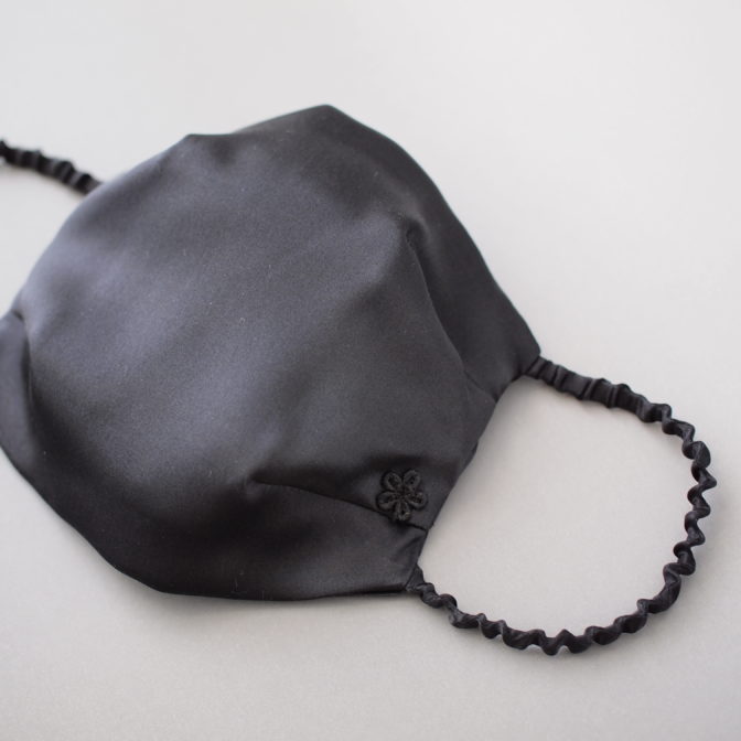 シルクマスク ブラック