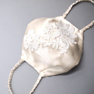 シルク100% なめらかマスク　ヌードベージュ&立体フラワーレース