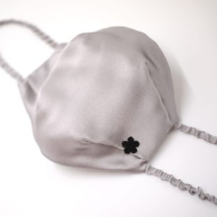 シルク100%なめらかマスク　無地　グレージュ