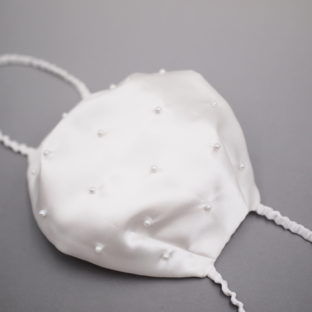 シルク100%なめらかマスク　Pearl　ホワイト